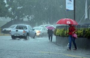 Vaguada traerá lluvias al país desde el mediodía