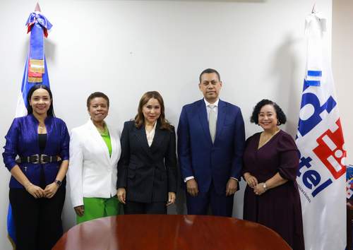 INDOTEL y Ministerio de la Mujer trabajan para superar brecha digital de género