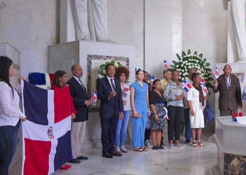 Salva Dominicana advierte sobre los riesgos de una inmigración sin control