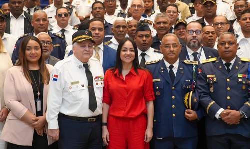 Interior y Policía impulsa dignificación y fortalecimiento de los cuerpos de bomberos en todo el país