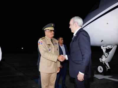 Presidente Abinader regresa al país desde Guyana