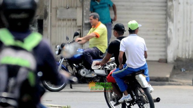 8 de 10 motoristas no lleva casco protector, según estudio.